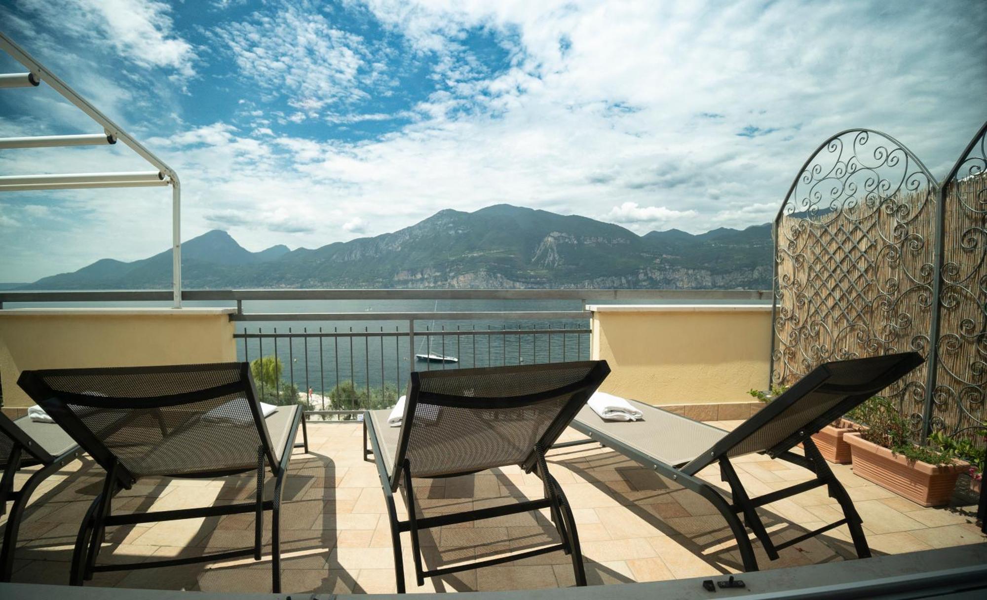Penthouse Casa Alkea Masse Lake View 布雷佐内加尔达 外观 照片